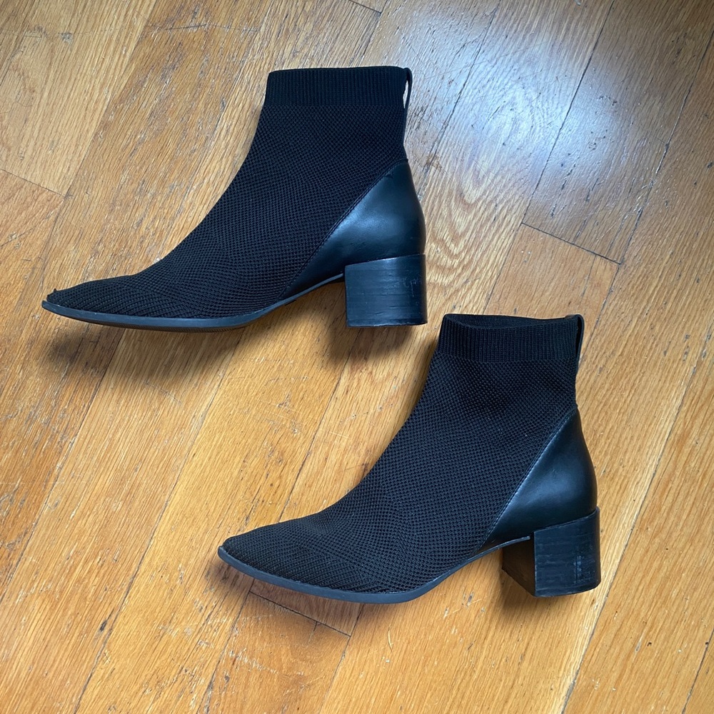 Everlane black ankle boots